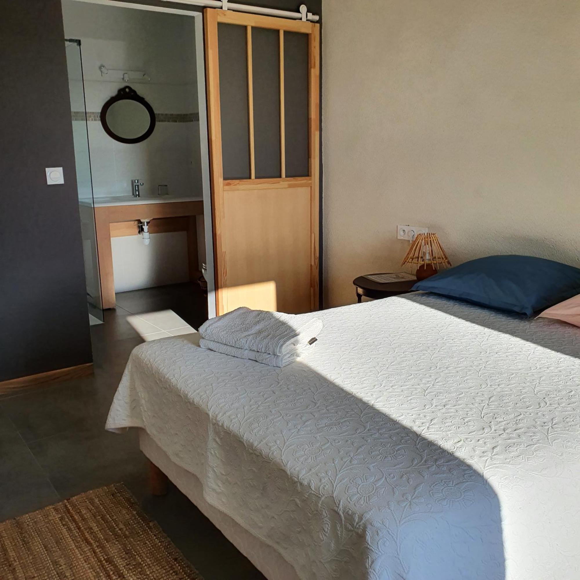 L'Oseraie Du Quercy Calvignac Habitación foto